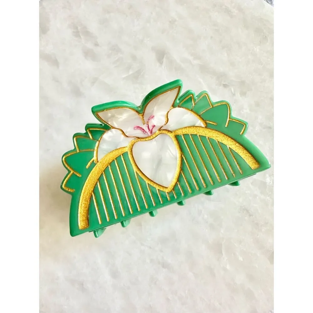 Disney’s Mulan flower hair claw ￼
